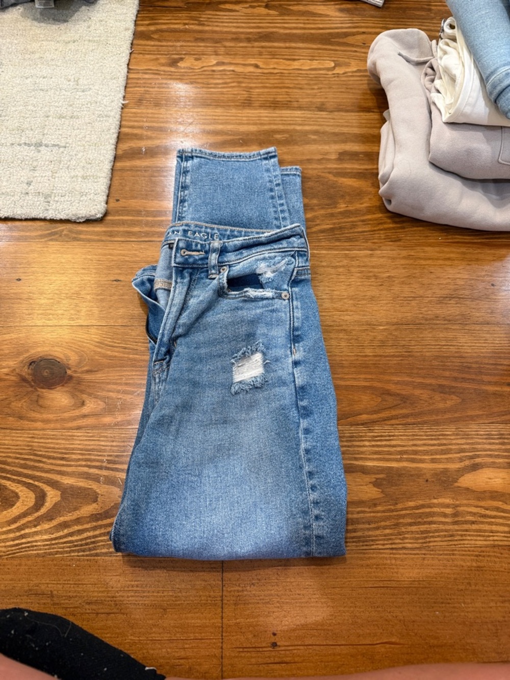 American Eagle Outfitters Light Blue Skinny Jeans with Distressed Detail